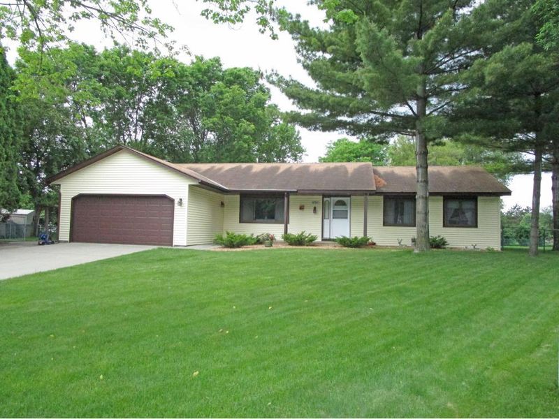 8739 Janero Ct, Cottage Grove, MN 55016