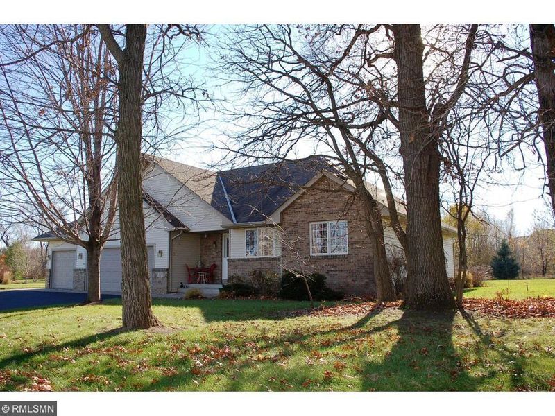 5221 382nd Dr, North Branch, MN 55056
