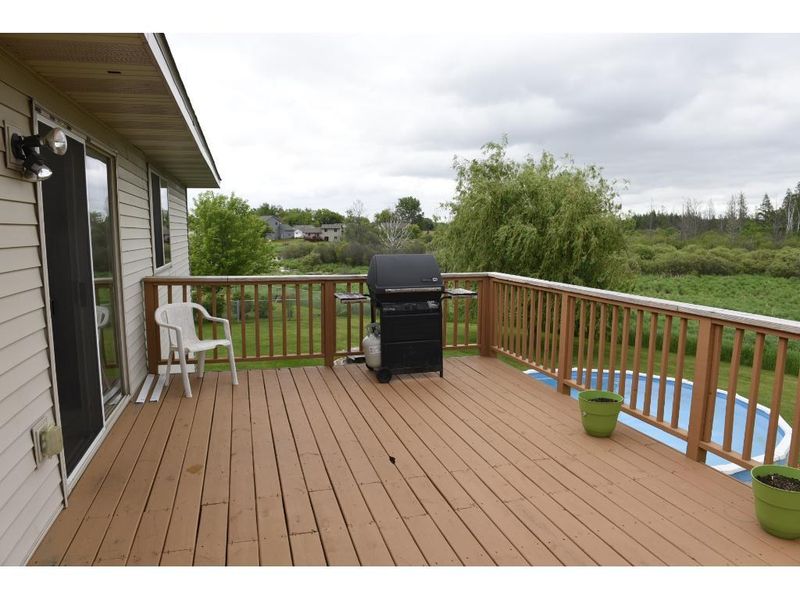 1106 Marsh View Ct, Braham, MN 55006
