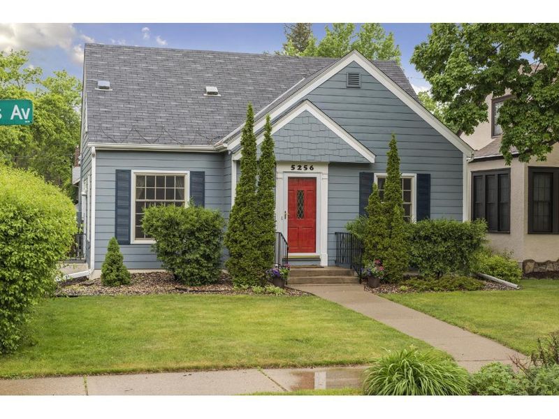 5256 James Ave S, Minneapolis, MN 55419