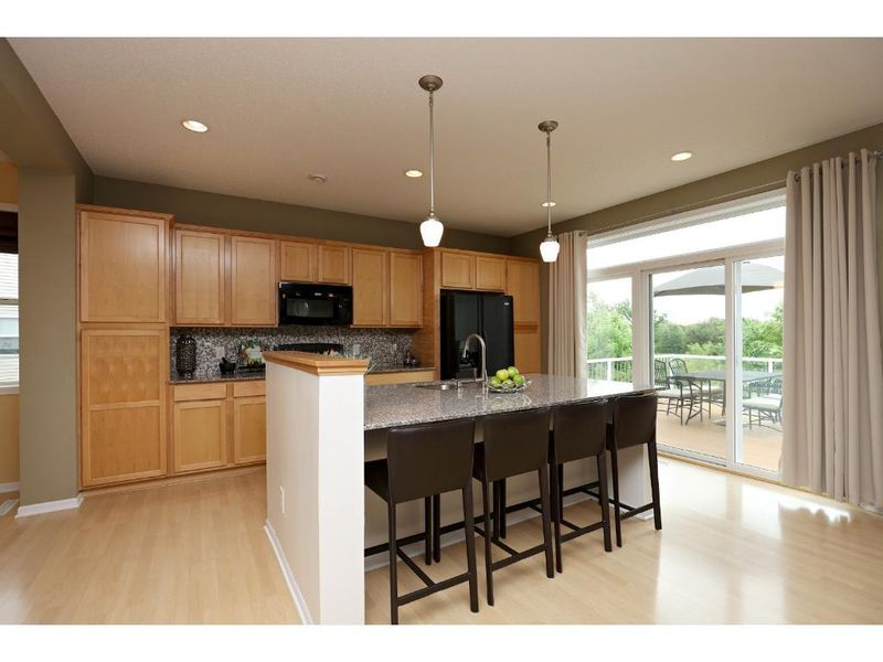 4661 Empress Way N, Hugo, MN 55038