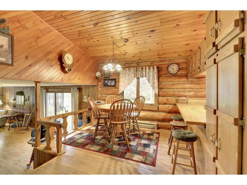 6695 372nd St, North Branch, MN 55056