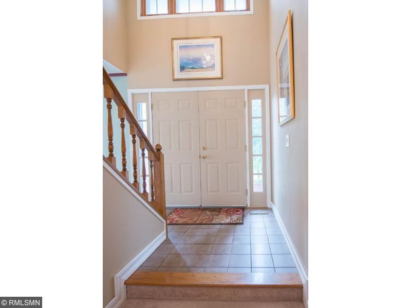 12711 Edgemont Curve, Apple Valley, MN 55124