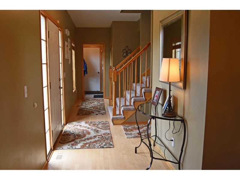 13671 Foxberry Rd, Savage, MN 55378