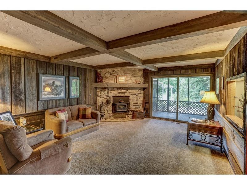 8100 Halstead Dr, Minnetrista, MN 55364