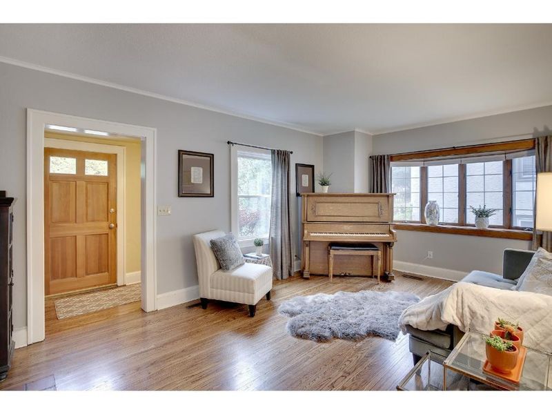 5608 Pleasant Ave, Minneapolis, MN 55419