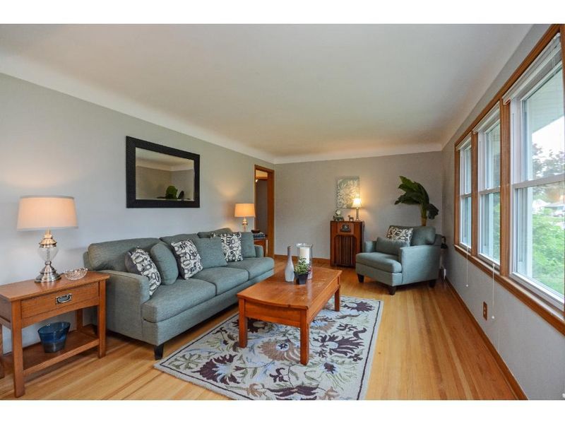 7444 Park Ave, Richfield, MN 55423