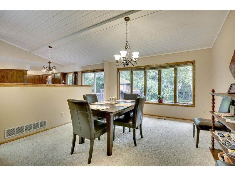 1503 Duluth St, Saint Paul, MN 55106
