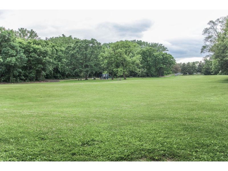 4195 Bellaire Ave, White Bear Lake, MN 55110