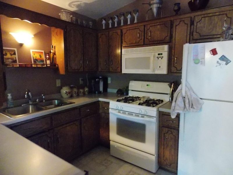 9860 Clover Leaf Pw NE, Blaine, MN 55434