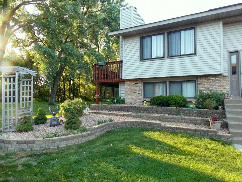 9860 Clover Leaf Pw NE, Blaine, MN 55434