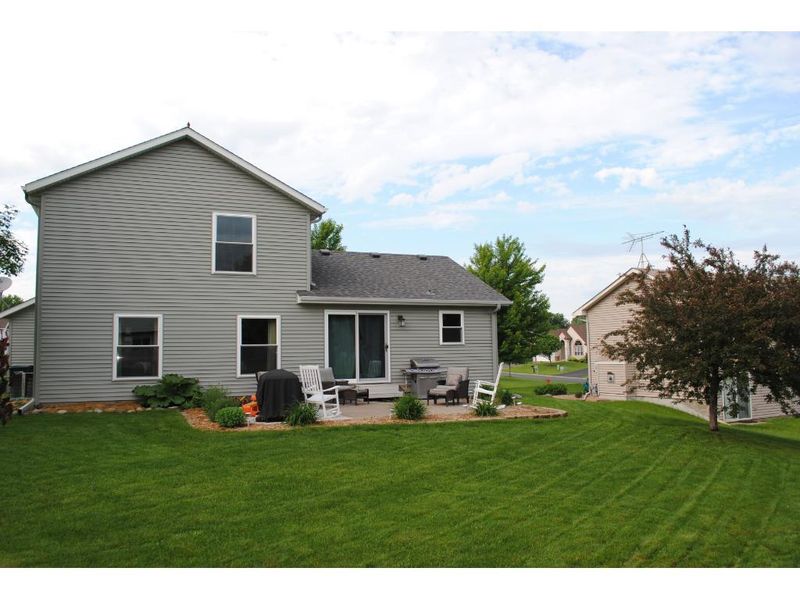 6854 174th St W, Lakeville, MN 55044