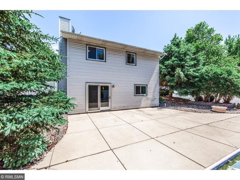 14436 Quentin Ave S, Savage, MN 55378