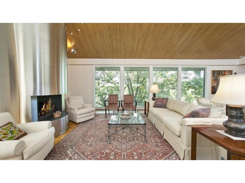 6105 Lincoln Dr #335, Edina, MN 55436
