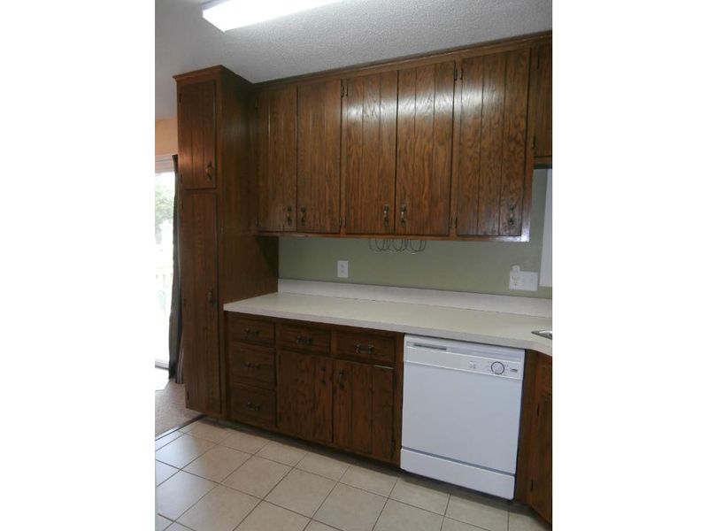 8322 Brunswick Ave N, Brooklyn Park, MN 55443