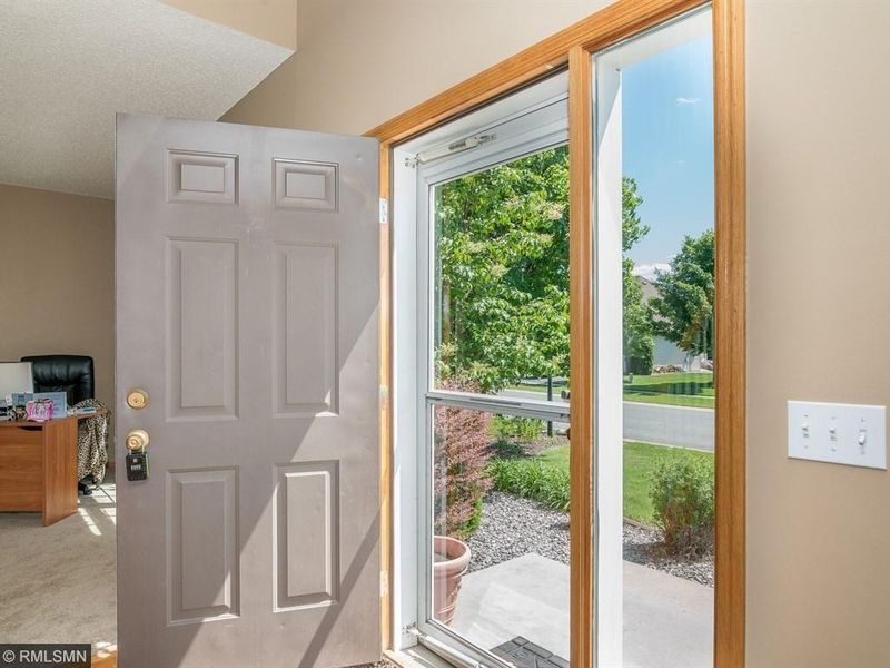 17261 Wilderness Trl SE, Prior Lake, MN 55372