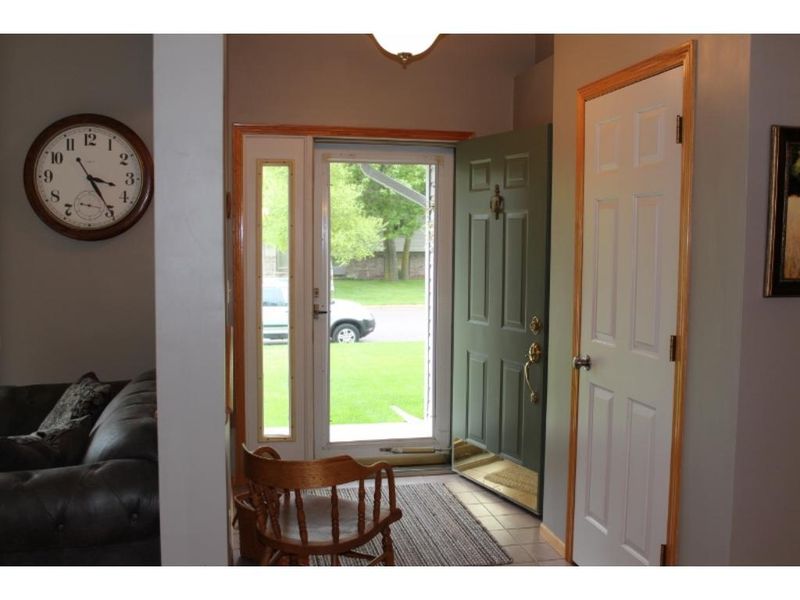 412 Pebble Beach Dr, Owatonna, MN 55060