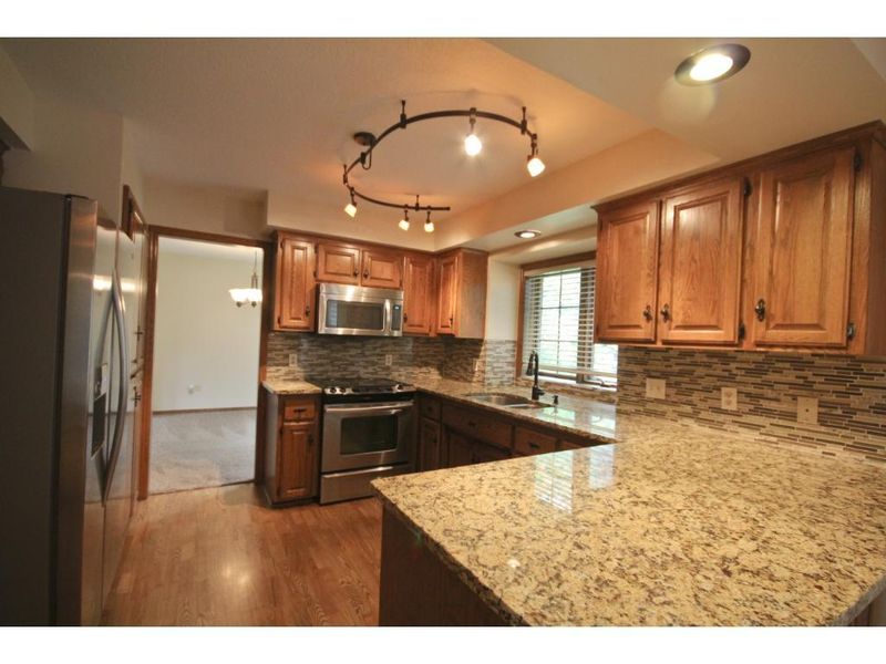 709 Chicago Dr, Burnsville, MN 55306