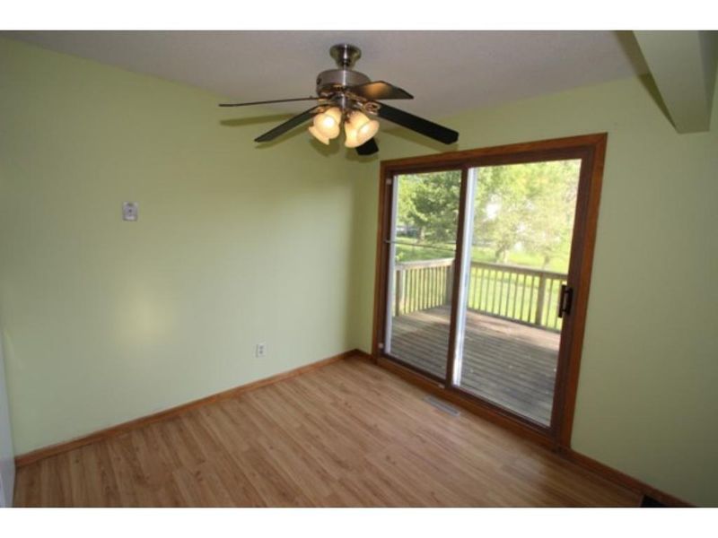 4000 82nd Ave N, Brooklyn Park, MN 55443