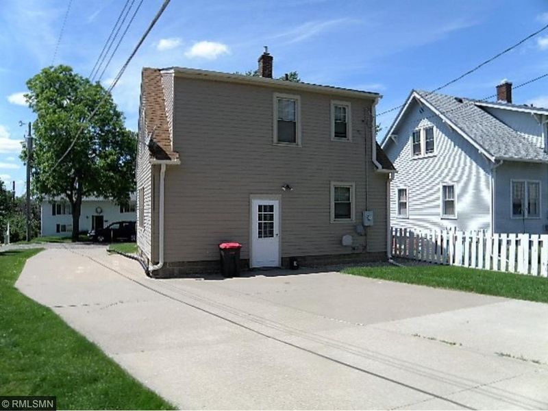 719 Jefferson St, Red Wing, MN 55066