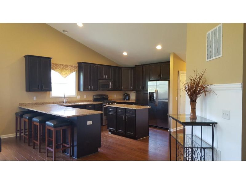 4011 127th Trl, Savage, MN 55378