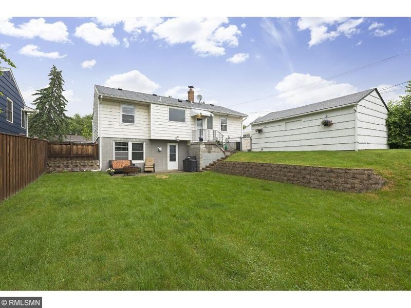 2034 Ramlow Pl, Saint Paul, MN 55116