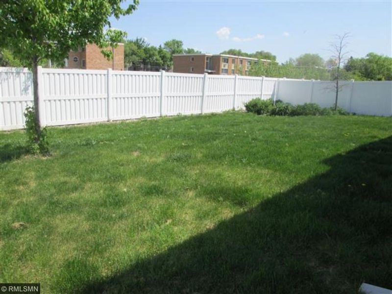 4020 W 126th St, Savage, MN 55378