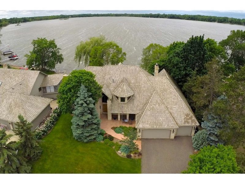 6885 Black Duck Dr, Blaine, MN 55014