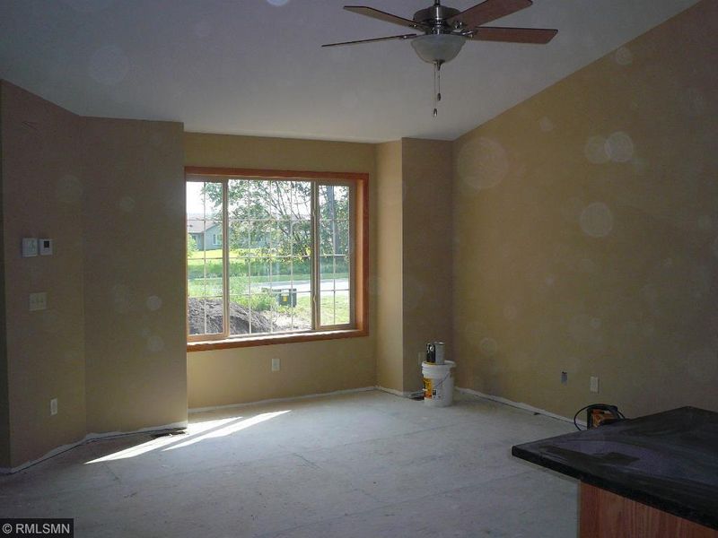 40206 Golden Way, North Branch, MN 55056