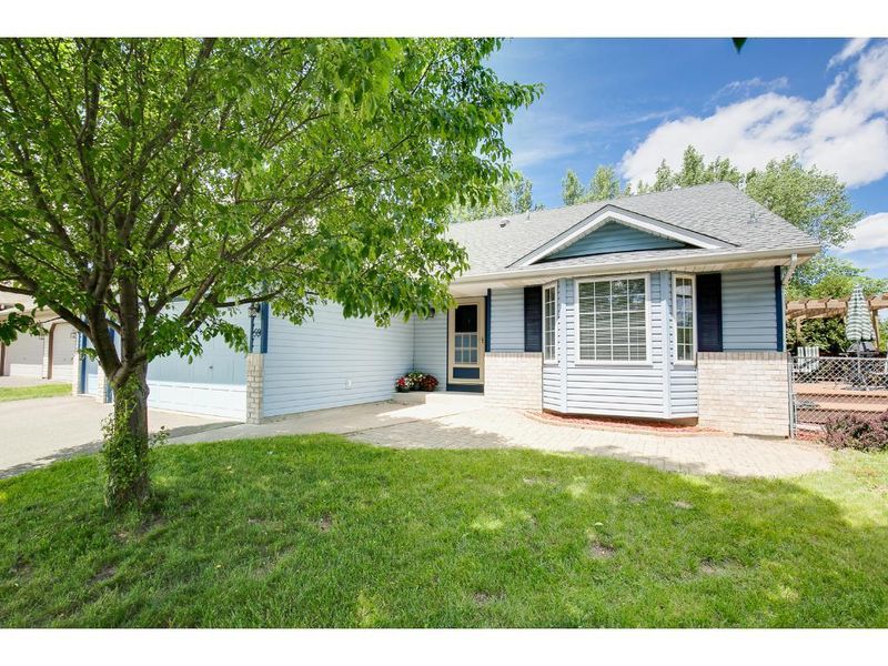 59 Elm St, Lino Lakes, MN 55014