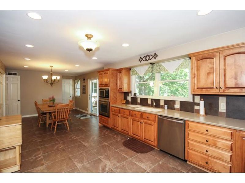 425 Birch St, River Falls, WI 54022