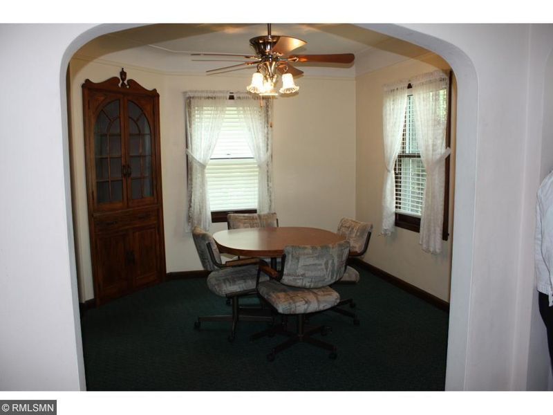 666 Montana Ave E, Saint Paul, MN 55106