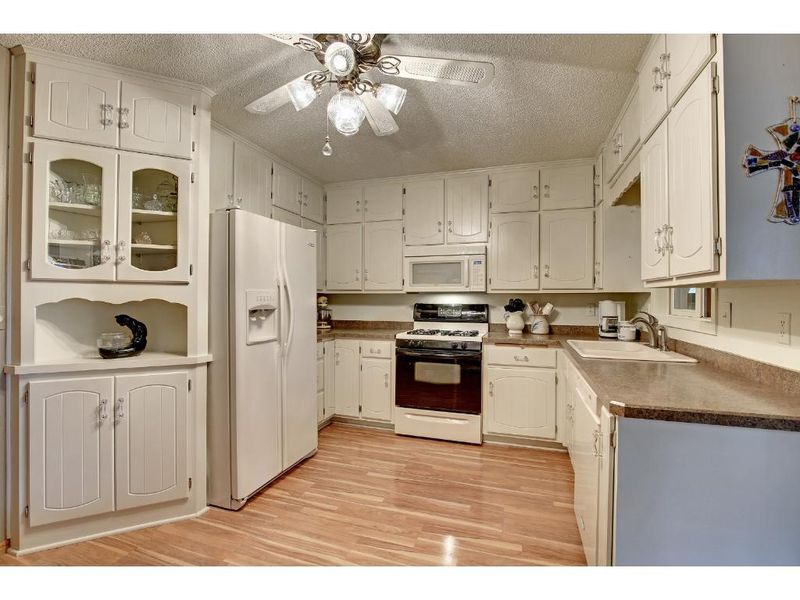 11785 Monroe St NE, Blaine, MN 55434