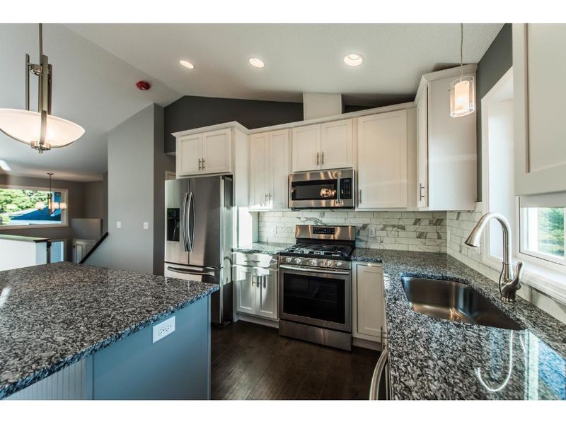 1018 Vera St N, Champlin, MN 55316