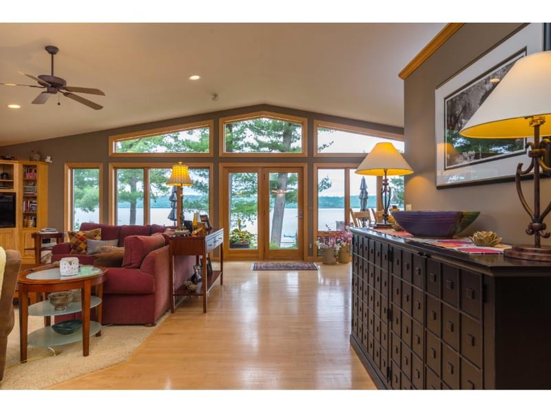 31587 Lakeview Ave, Red Wing, MN 55066