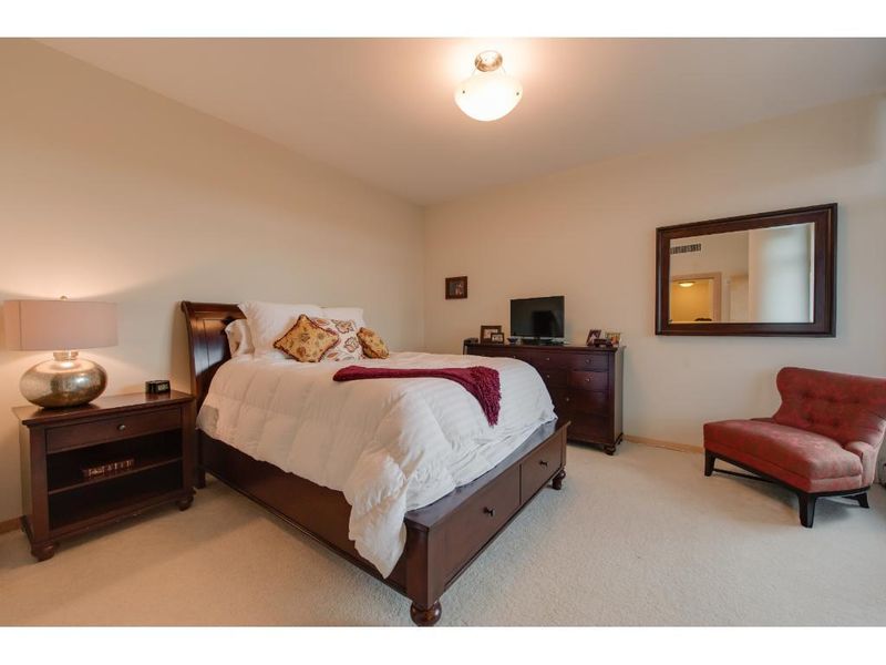 1120 S 2nd St #510, Minneapolis, MN 55415