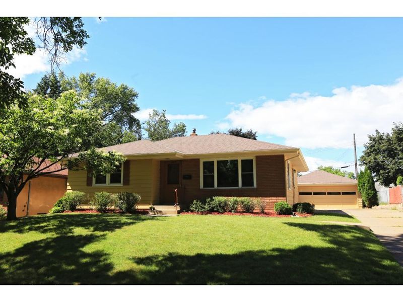 1449 Arlington Ave E, Saint Paul, MN 55106