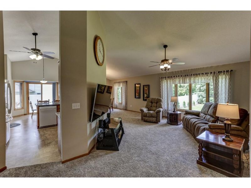 7432 Jordon Ave S, Cottage Grove, MN 55016