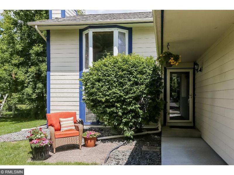 7833 Upper 145th Ct W, Apple Valley, MN 55124
