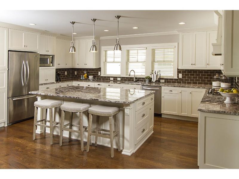 4213 Morningside Rd, Edina, MN 55416