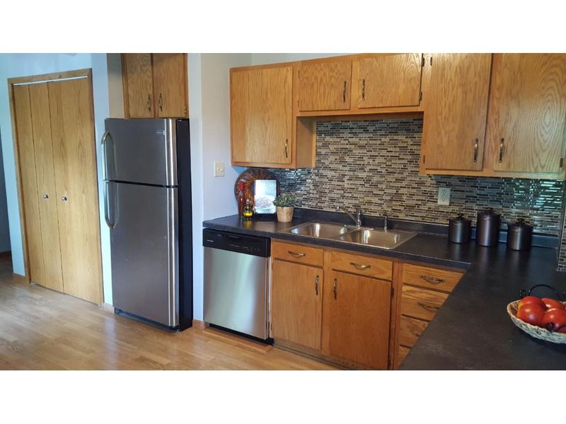 9940 Kumquat St NW, Coon Rapids, MN 55433