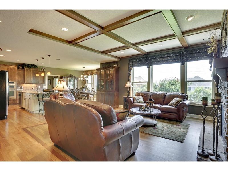 7484 Olive Ln N, Maple Grove, MN 55311