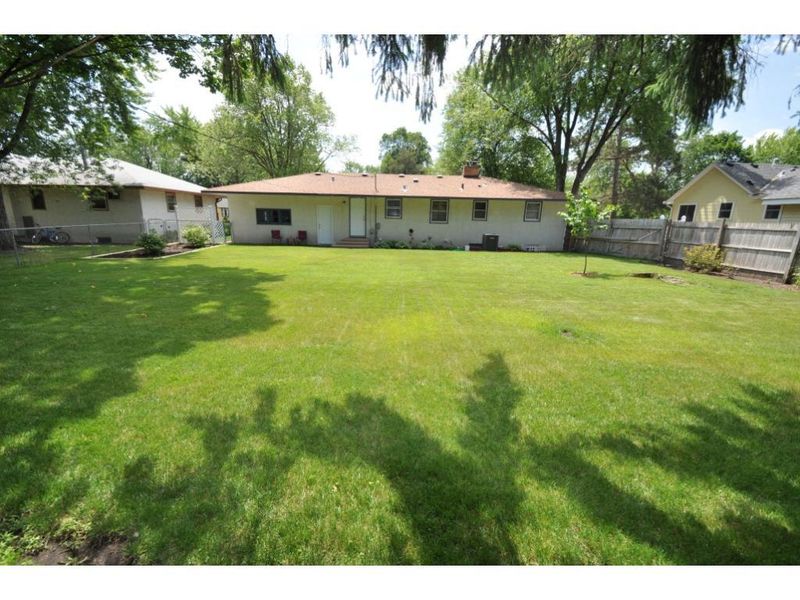 1015 Cross St, Anoka, MN 55303