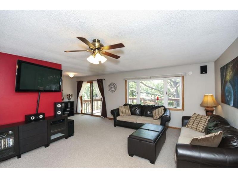 1901 Pearson Pw, Brooklyn Park, MN 55444