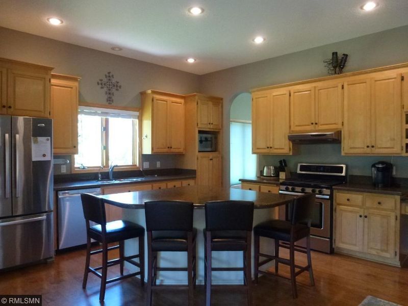 4136 Cashell Glen, Eagan, MN 55122