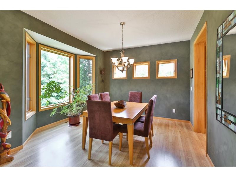 2500 Meehan Dr, White Bear Lake, MN 55110