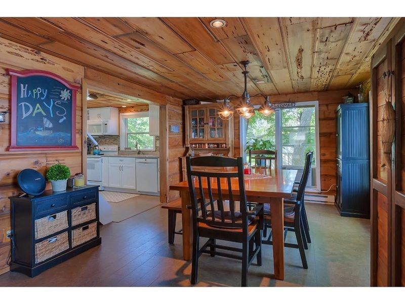 20538 Elkview Ct, Richmond, MN 56368