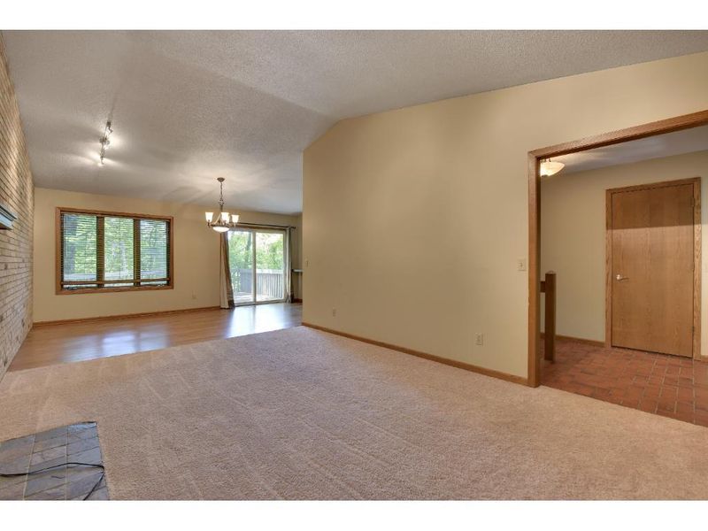 16543 Canterbury Dr, Minnetonka, MN 55345