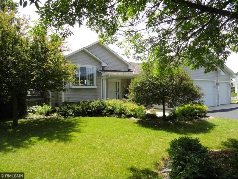 1504 Pond View Ct, Cologne, MN 55322