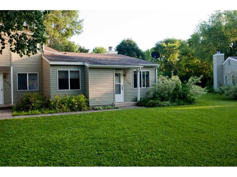 1748 Humphrey Ct, Northfield, MN 55057